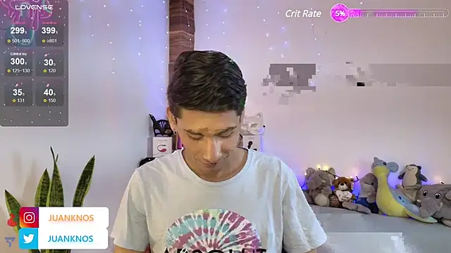 Snapshot of by_pandora chatting on January 30, 7:26 pm by pandora online show from January 30, 7:26 pm