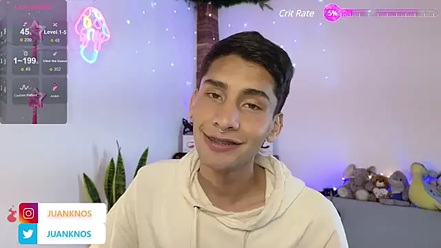 Snapshot of by_pandora chatting on February 12, 10:04 pm by pandora online show from February 12, 10:04 pm