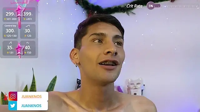 Snapshot of by_pandora chatting on February 13, 1:08 am by pandora online show from February 13, 1:08 am