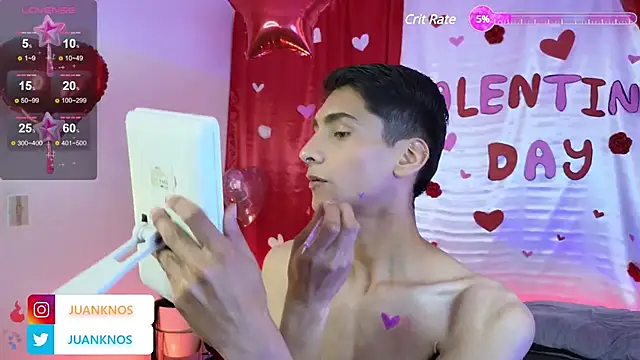 Snapshot of by_pandora chatting on February 14, 6:51 pm by pandora online show from February 14, 6:51 pm