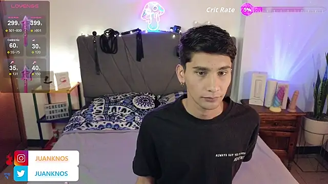 Snapshot of by_pandora chatting on October 8, 5:54 pm by pandora online show from October 8, 5:54 pm