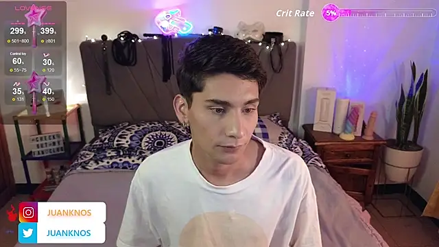 Snapshot of by_pandora chatting on October 10, 7:35 pm by pandora online show from October 10, 7:35 pm