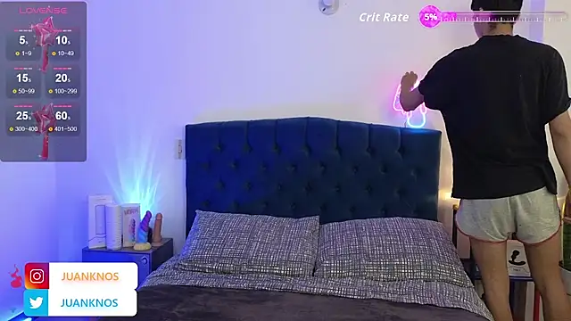 Snapshot of by_pandora chatting on October 21, 7:36 pm by pandora online show from October 21, 7:36 pm