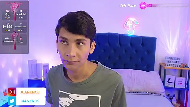 Snapshot of by_pandora chatting on November 2, 5:48 pm by pandora online show from November 2, 5:48 pm