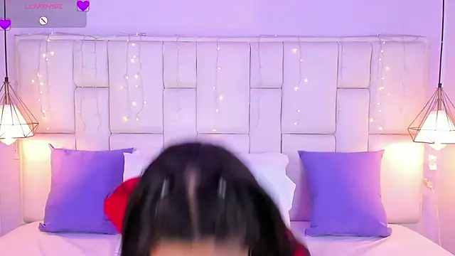 SarahSophia  online show from January 13, 11:41 am