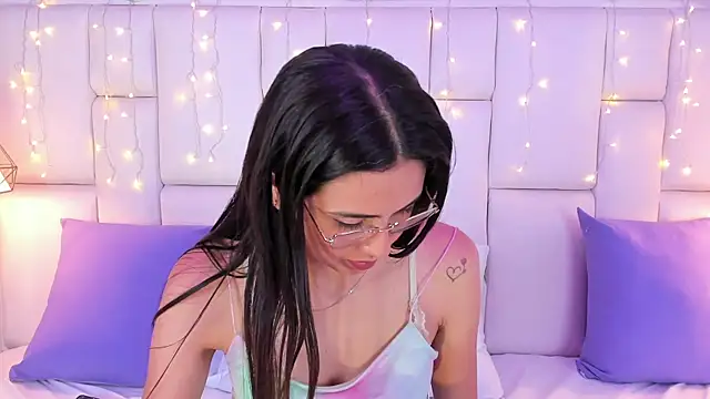 SarahSophia  online show from January 15, 5:37 pm