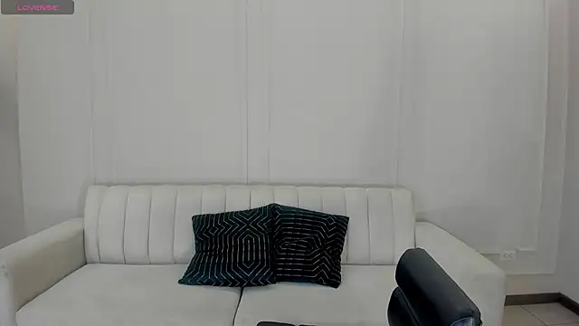 Snapshot of SunnyRivers chatting on October 25, 11:07 am SunnyRivers online show from October 25, 11:07 am