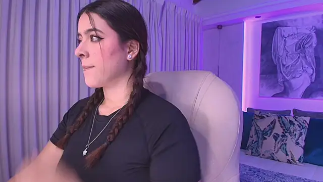 nathalie rivers online show from September 20, 11:11 am