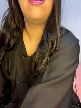 Snapshot of Mayacrayzi chatting on October 14, 9:21 am Mayacrayzi online show from October 14, 9:21 am