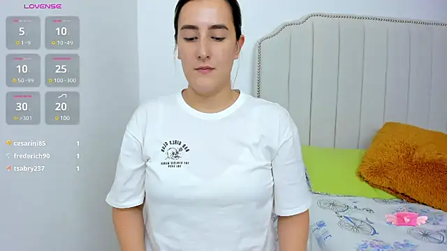 Hanna86 online show from March 4, 12:39 am