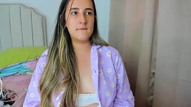 Hanna86 online show from October 31, 3:57 pm