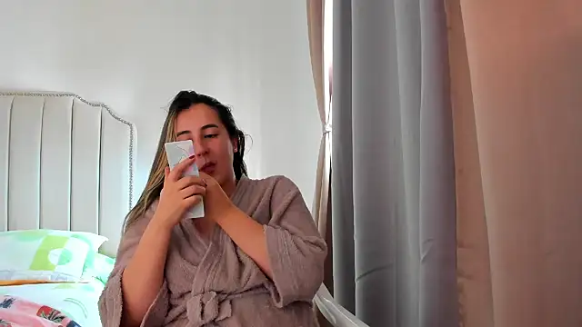 Snapshot of Hanna86 chatting on June 30, 7:15 pm Hanna86 online show from June 30, 7:15 pm