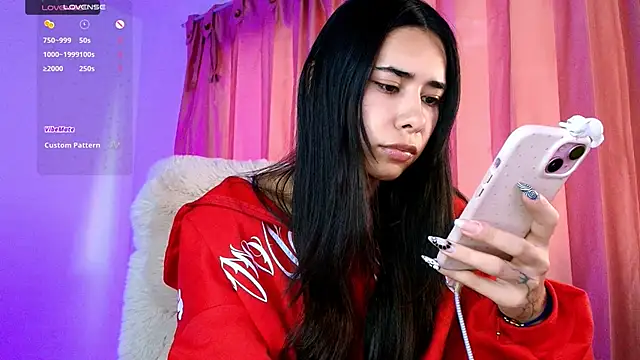 AmyOlimpo online show from October 19, 9:15 pm