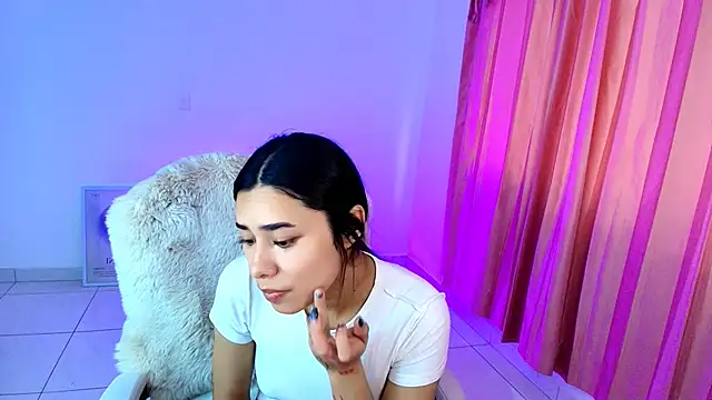 Snapshot of AmyOlimpo chatting on February 18, 8:38 pm AmyOlimpo online show from February 18, 8:38 pm