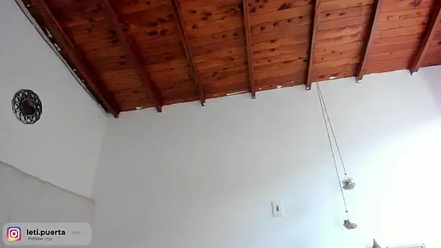 Snapshot of leticiapuerta9 chatting on February 2, 9:45 pm leticiapuerta9 online show from February 2, 9:45 pm