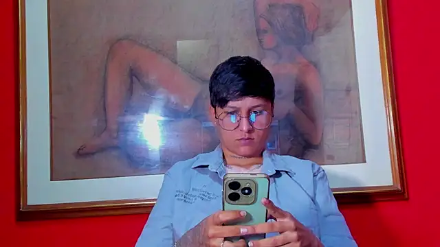 Tamarahryan online show from May 6, 1:05 pm