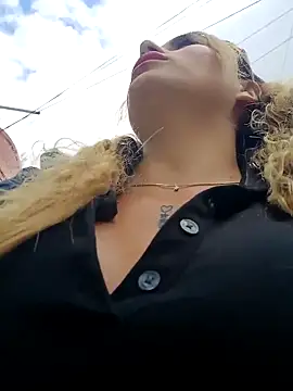 Snapshot of Misscata1106 chatting on October 3, 7:00 pm Misscata1106 online show from October 3, 7:00 pm