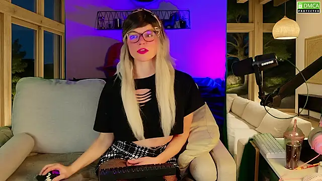 Kittychatte online show from March 3, 9:21 pm