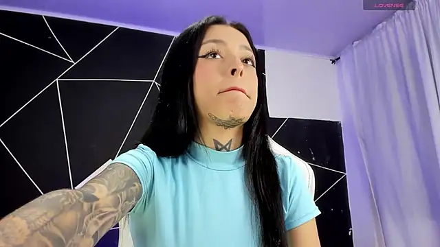 Snapshot of farichell chatting on February 5, 12:31 am farichell online show from February 5, 12:31 am