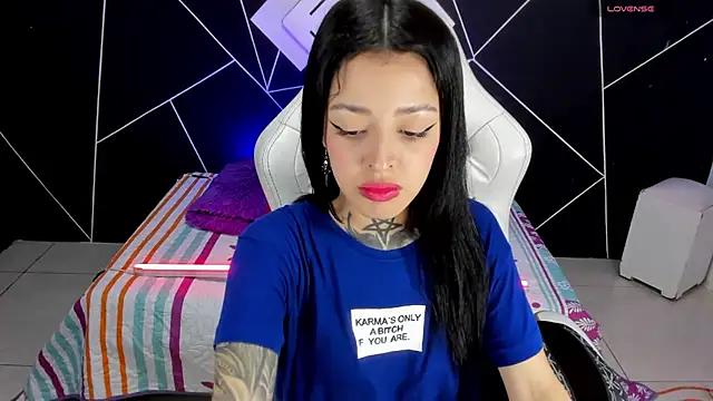 farichell online show from February 25, 8:30 pm