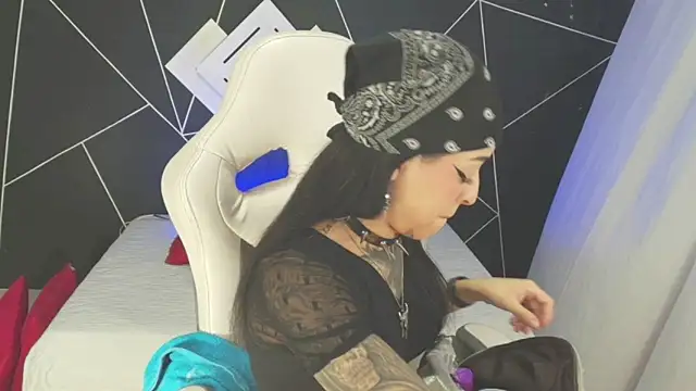 Snapshot of farichell chatting on September 11, 8:53 pm farichell online show from September 11, 8:53 pm