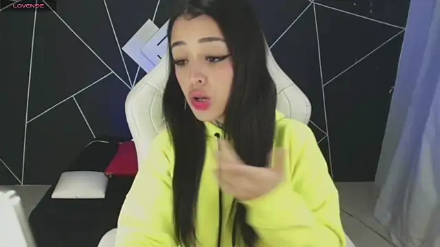 Snapshot of farichell chatting on October 24, 9:55 pm farichell online show from October 24, 9:55 pm