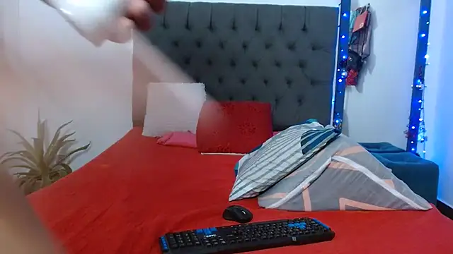 hannapasion online show from December 11, 2:09 am