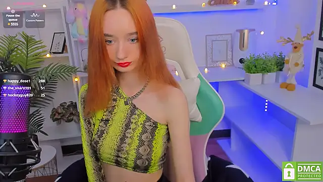 Snapshot of Katia_Kim chatting on January 12, 12:33 pm Katia Kim online show from January 12, 12:33 pm