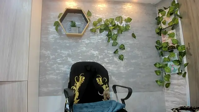 Mhelanny2 online show from May 10, 8:14 pm