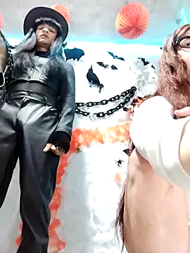 Snapshot of latintransbigcum chatting on October 26, 3:51 pm latintransbigcum online show from October 26, 3:51 pm