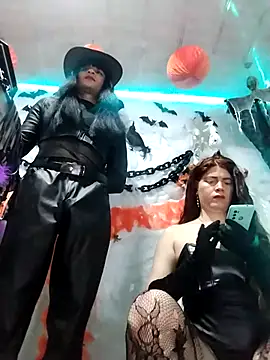 Snapshot of latintransbigcum chatting on October 27, 4:44 pm latintransbigcum online show from October 27, 4:44 pm