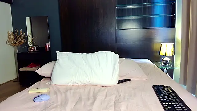 Snapshot of bl4ckdoll_ chatting on February 20, 6:26 am bl4ckdoll online show from February 20, 6:26 am