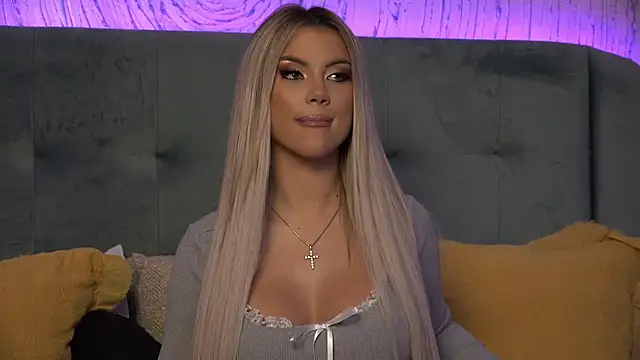 IvyRubens online show from December 20, 12:05 pm