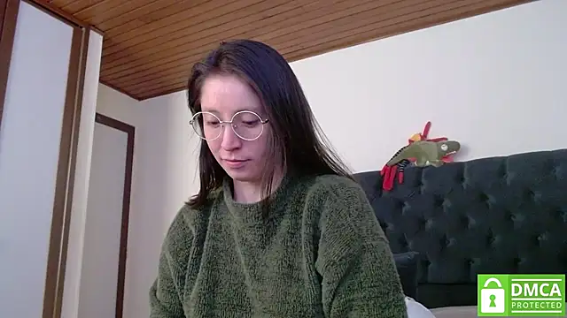 Sophi Cute online show from December 11, 9:55 pm