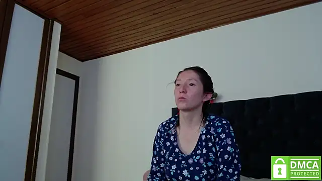 Sophi Cute online show from December 20, 3:31 pm