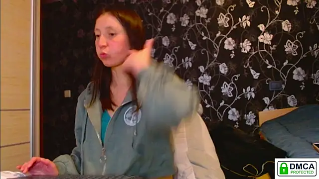 Sophi Cute online show from February 8, 2:42 pm