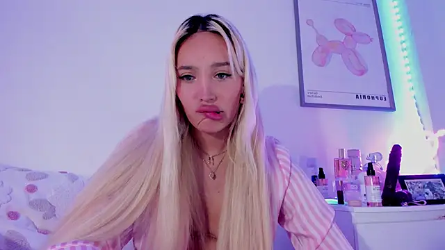  viioletweekend  online show from March 10, 12:07 am