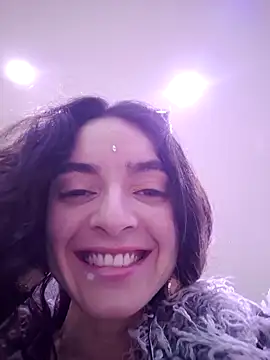 Snapshot of Sam_Sara chatting on April 23, 8:11 pm Sam Sara online show from April 23, 8:11 pm