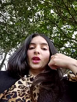 Snapshot of Sam_Sara chatting on May 18, 7:31 pm Sam Sara online show from May 18, 7:31 pm