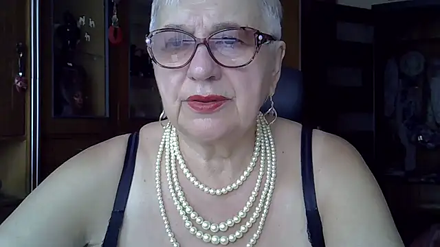 SweetCherry27 online show from September 10, 5:40 am