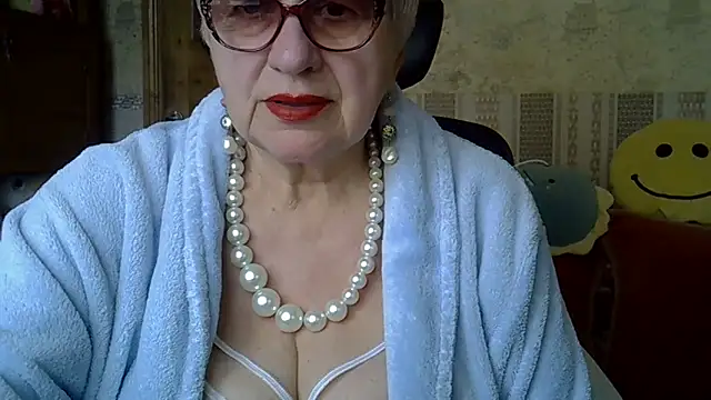 SweetCherry27 online show from April 11, 9:35 am