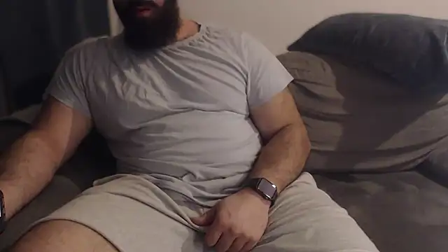 hugemachohandsome online show from February 9, 10:36 pm