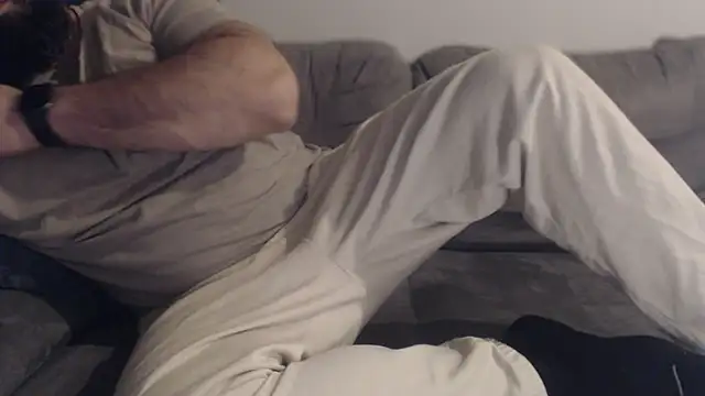 hugemachohandsome online show from February 12, 10:27 pm