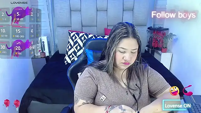 evelin zaens online show from November 17, 4:18 am