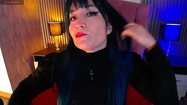 alicia moom online show from April 27, 7:56 pm