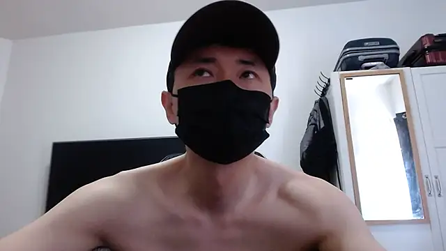 twbobo00715 online show from May 18, 5:08 pm