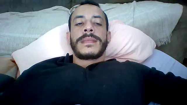 MachoScorpionCaralho online show from April 25, 12:30 pm