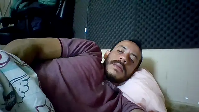 MachoScorpionCaralho online show from April 28, 12:21 pm