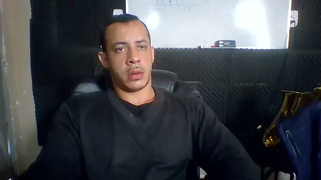 MachoScorpionCaralho online show from June 15, 1:46 pm