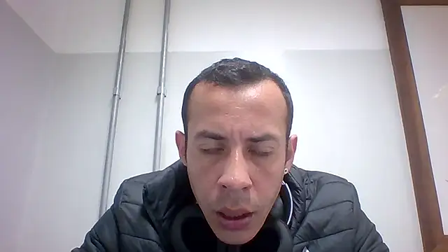 MachoScorpionCaralho online show from June 25, 1:37 pm